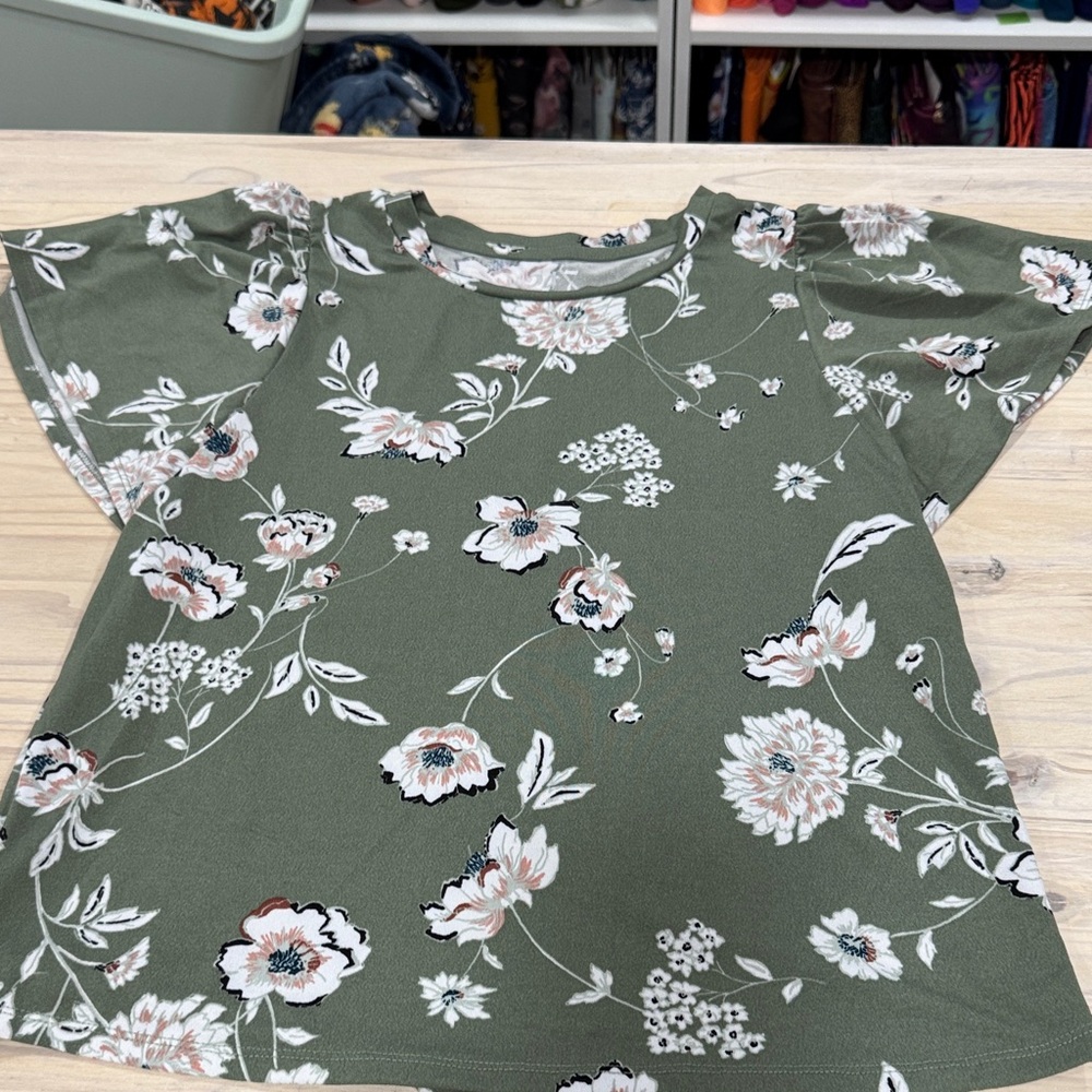 Maurices Olive Green Floral Short Sleeve Blouse